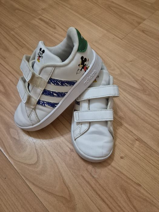 Pantofi sport adidas