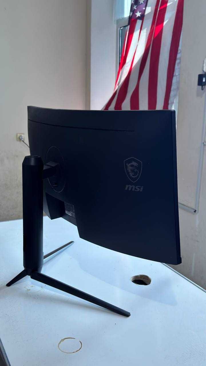 Monitor 34 cuvet 144 ips madel msi