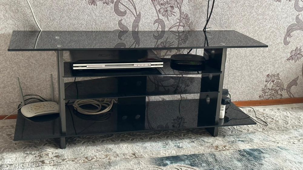 Срочно продам подставку под TV