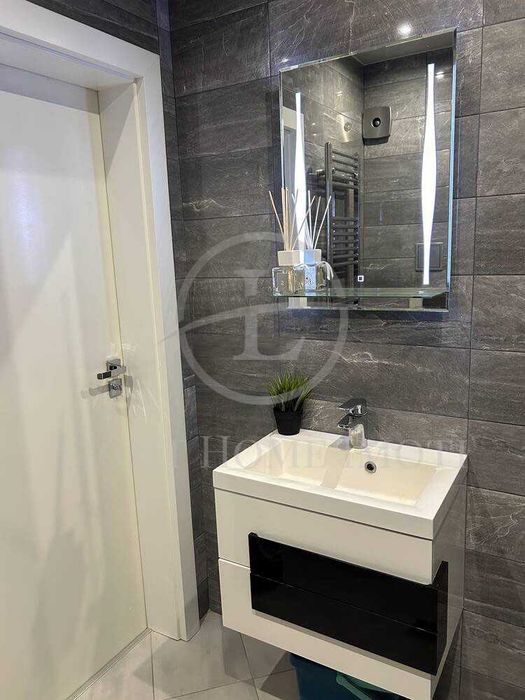 Продава се Тристаен апартамент в Пловдив, Тракия - 120 кв.м за 2459 €/кв.м - Снимка #10