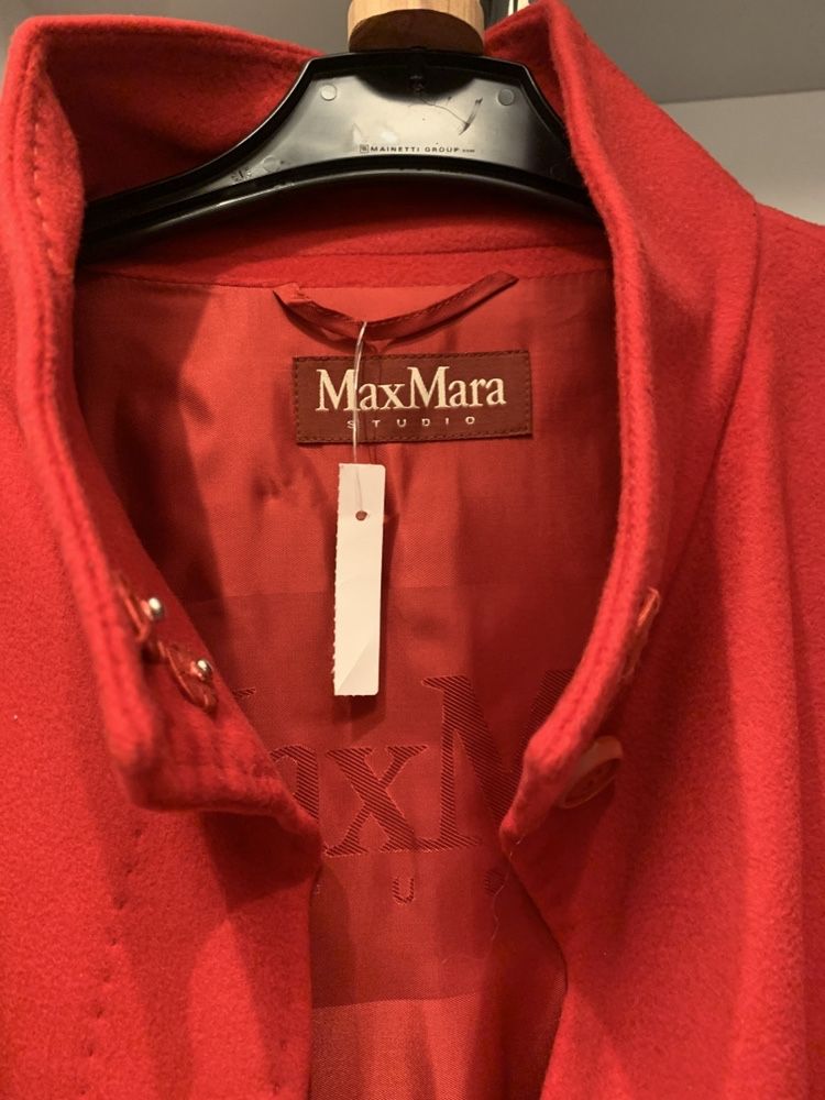 Palton Max Mara nou