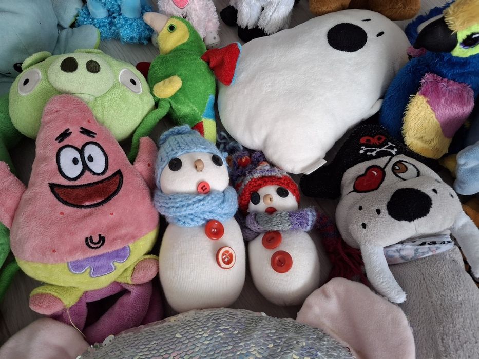 Lot plusuri diverse pentru copii