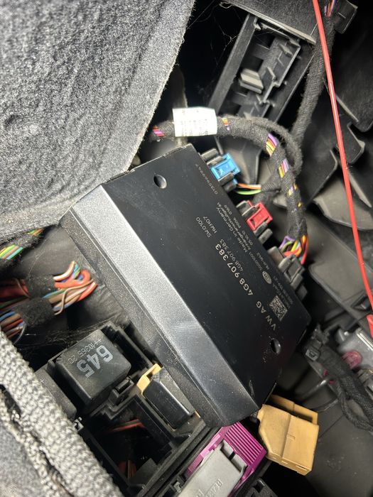 Cârlig remorcă retractambil complet cu instalație electrică Audi A7