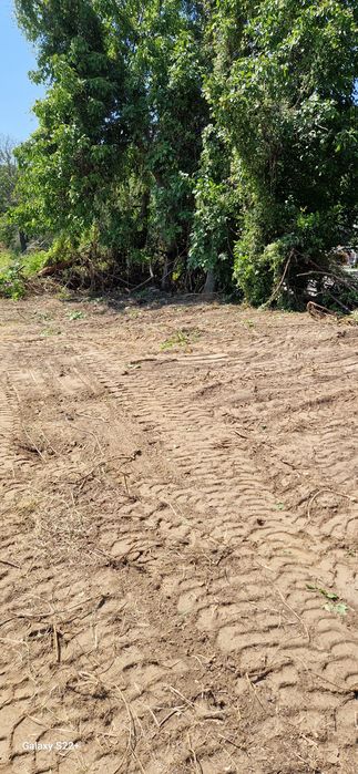 Услуга с комбиниран багер