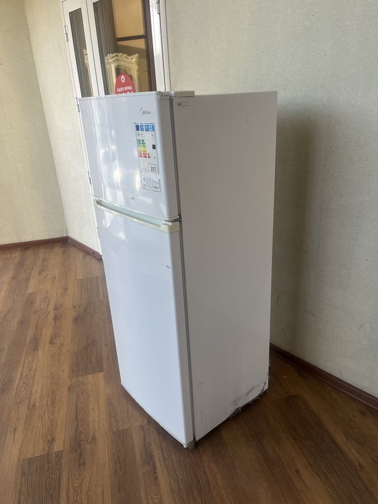 Холодильник Midea продам