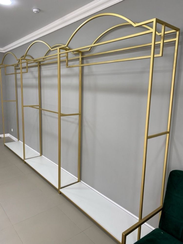 Loft uslibidagi dokon stellajlari