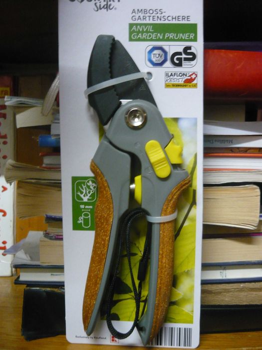 Drujbă cu lanț Parkside pe acumulator 20 V, lamă 23 cm NOUĂ garanție