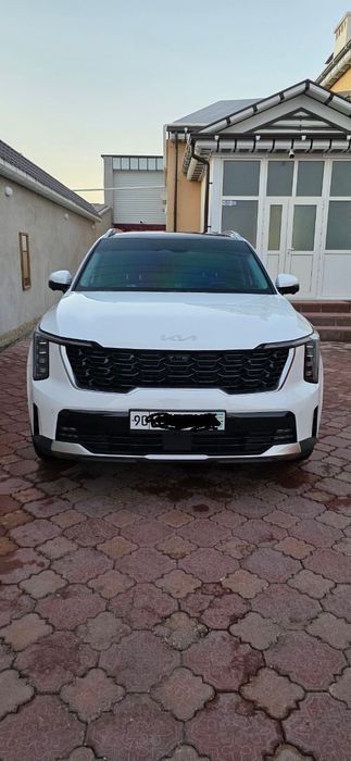 Kia Sorento Oq. Benzin  2024 yil oxiri  kraska toza  3.5 7ta oʻrinli.