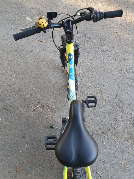 Vând Bicicleta DHS de copii