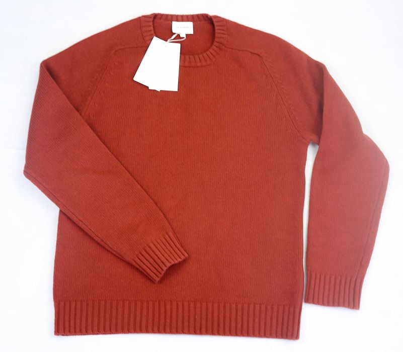 Чисто нов стилен мъжки пуловер на луксозната марка Octobre/Sezane.