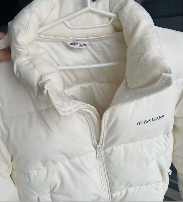 Дамско зимно яке Guess XS размер