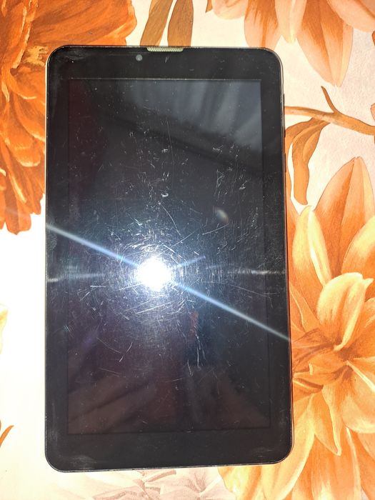 Vând tabletă funcțională
