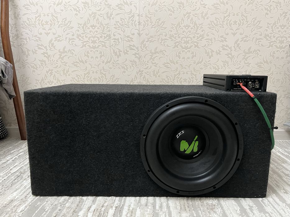 Продам сабуфер.