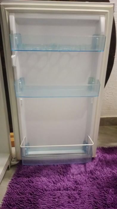 Холодильник в хорошем состоянии, отлично морозит