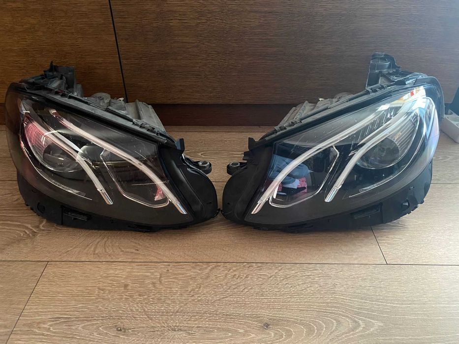 Far DREAPTA + STANGA original LED MULTIBEAM Mercedes E-Class W213 E220