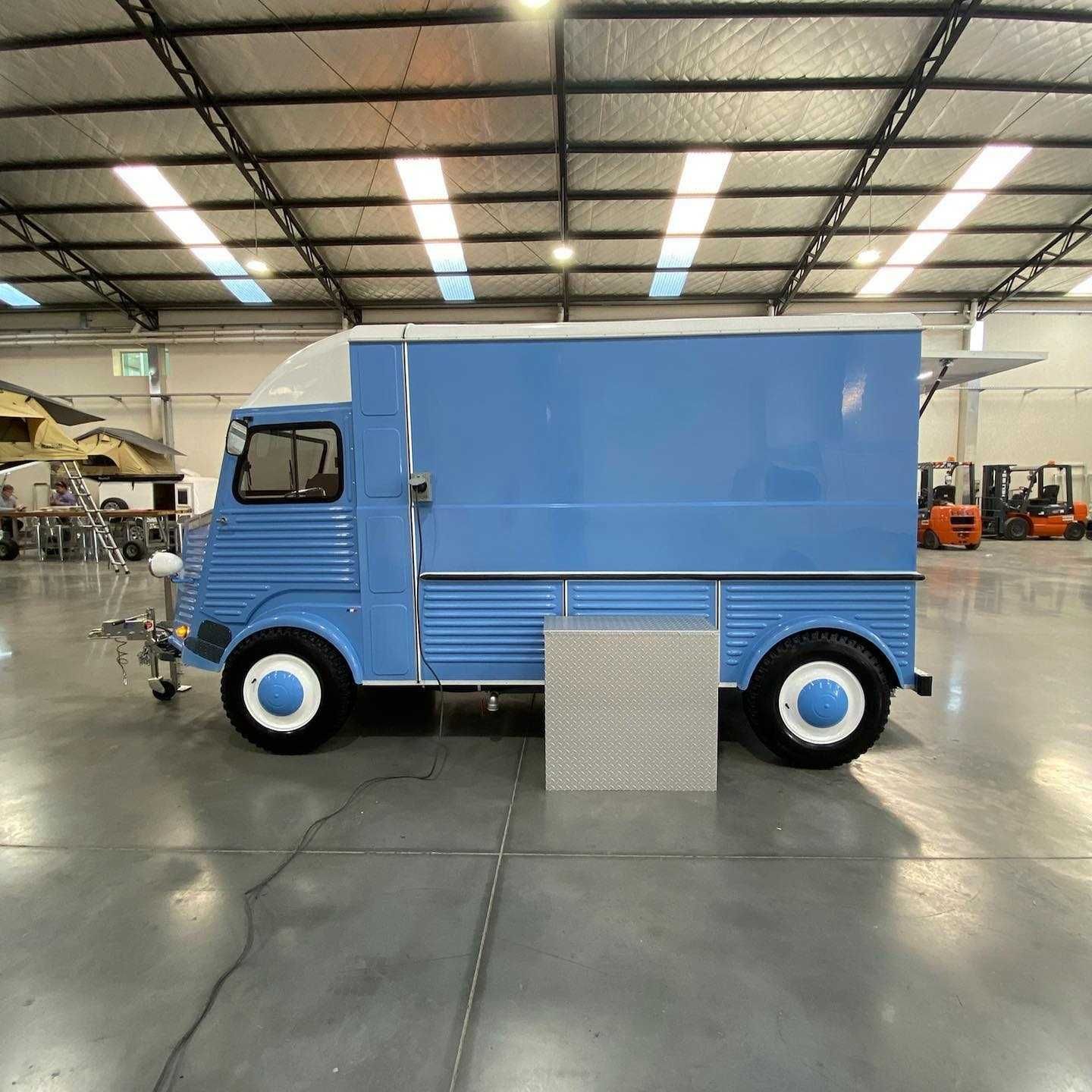 Мобилна кухня food truck FOOD TRAILER 4.6M