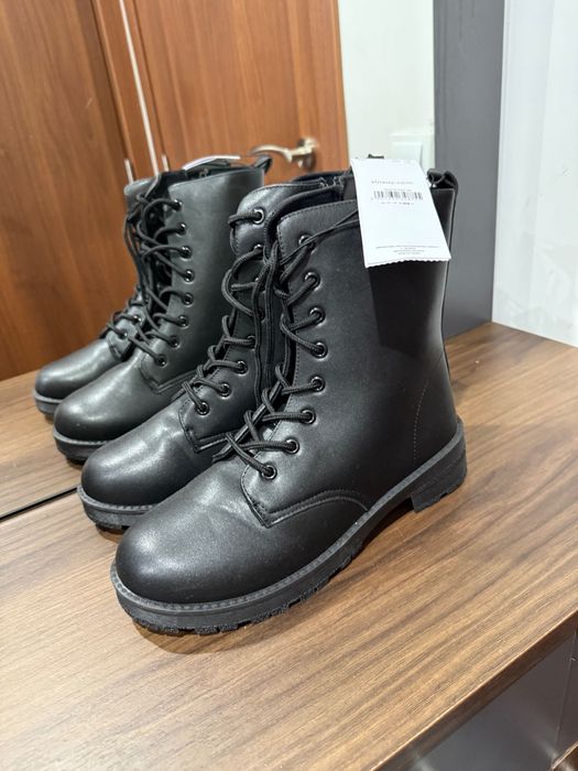 Боти нови. Изкуствена кожа .