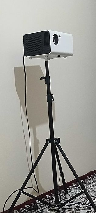 проектор Touyinger H5 сотилади
