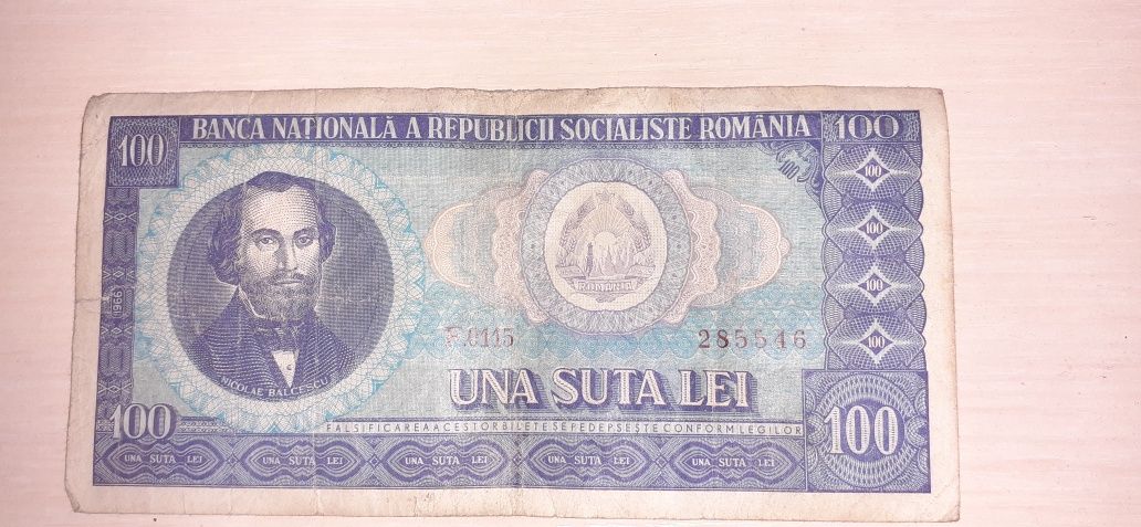 bancnota  de una suta lei si 500  budapest