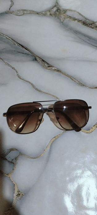 Очки мужские солнцезащитные защитные.