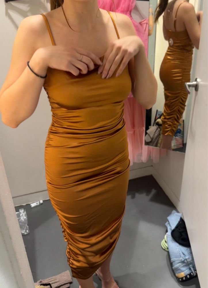 Rochie aurie Forever 21