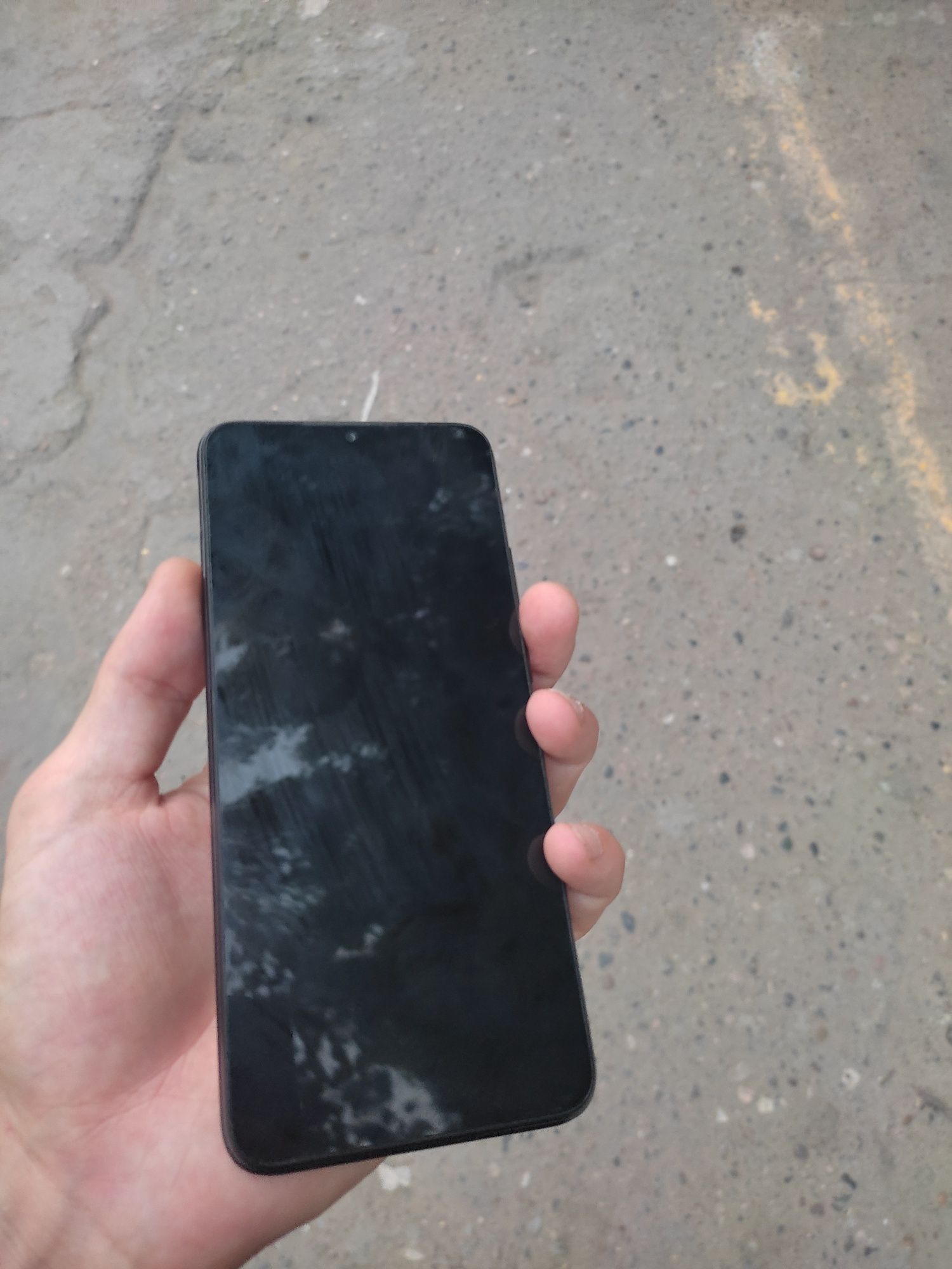 Redmi 10c 128 tali usta koʻrmagan