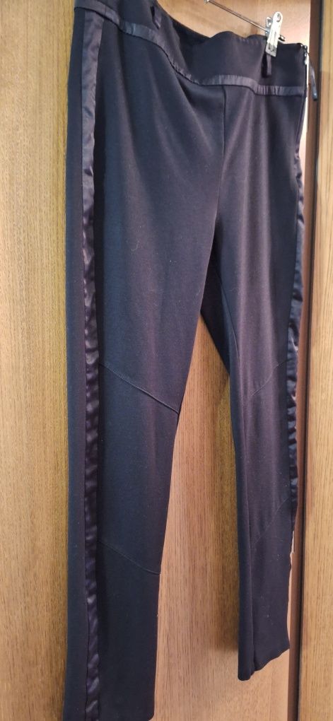 Battibaleno 3 части костюм, 2 части Do Rada -S, панталон Guess, яке ес