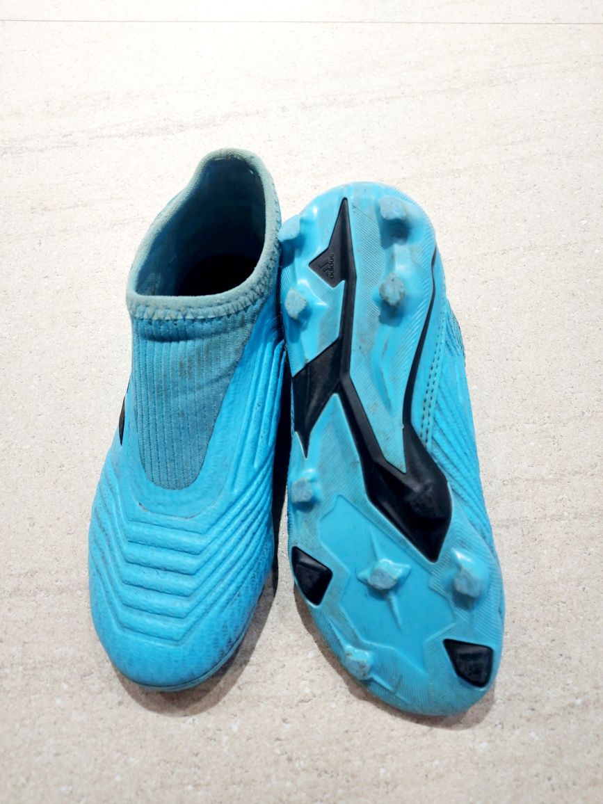 Детски футболни обувки-бутони Адидас