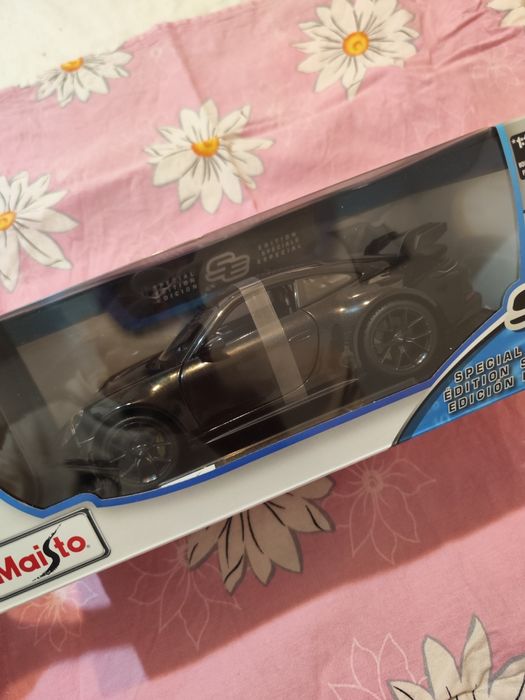 Porsche 911 GT3 1.18 Maisto Nou