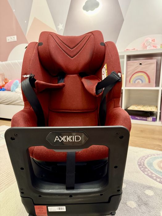 Детско столче за кола Axkid Spinkid
