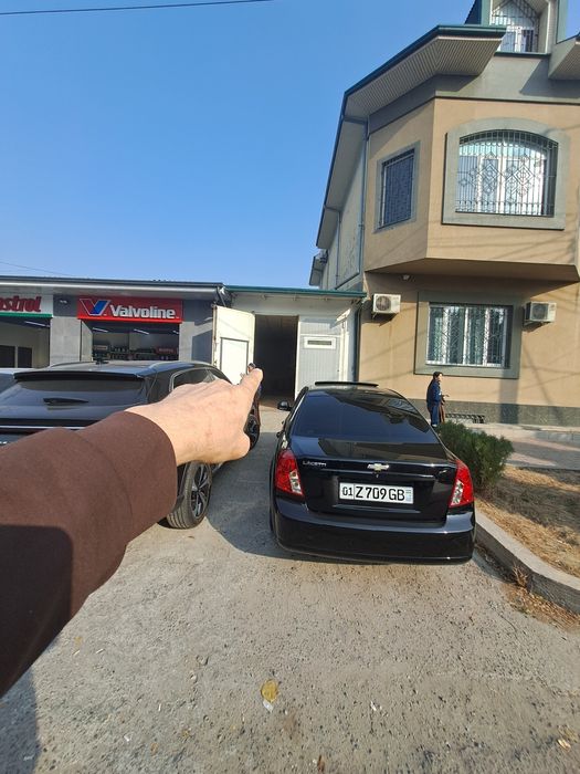 Мошмна усталари учун сервизга, битта бокс сотилади 60 квм