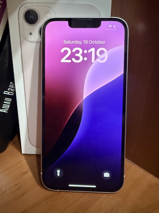 iPhone 13 с калъф