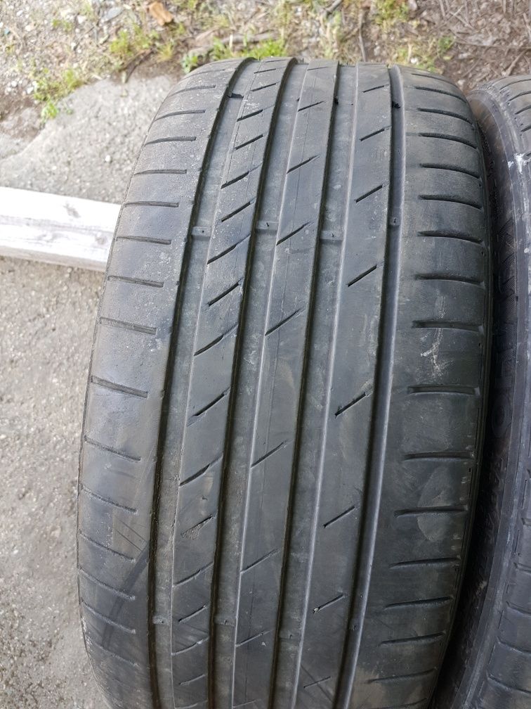 225/35/19  kumho