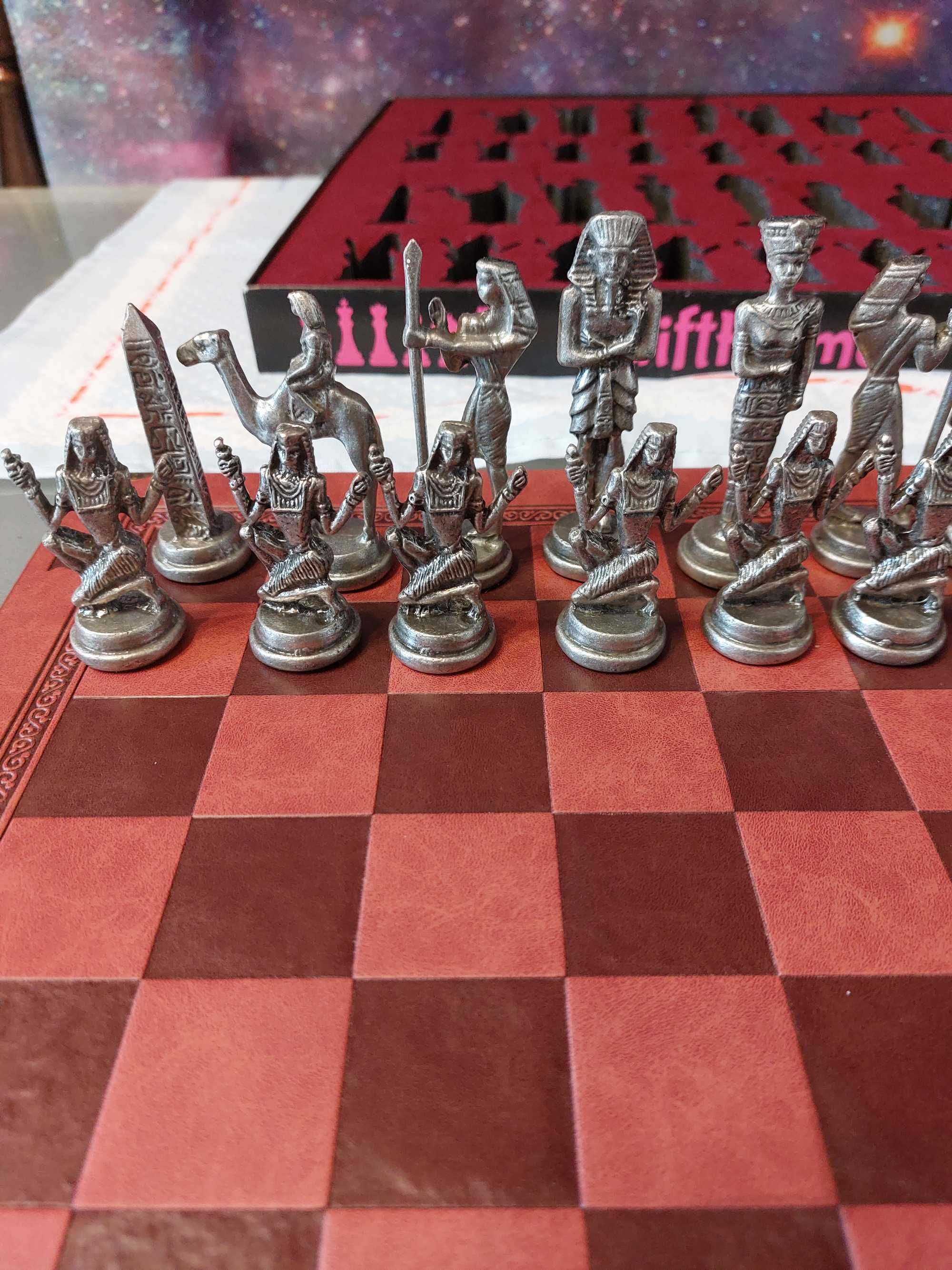 Сувенир вечные шахматы