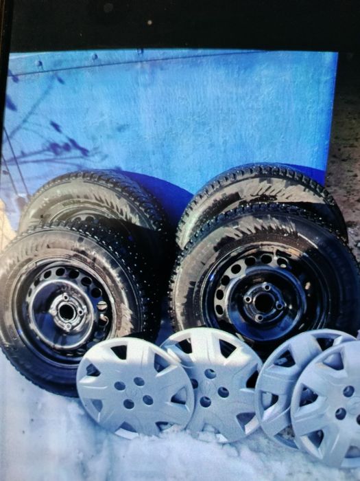 Продам диски с шинами зимняя резина