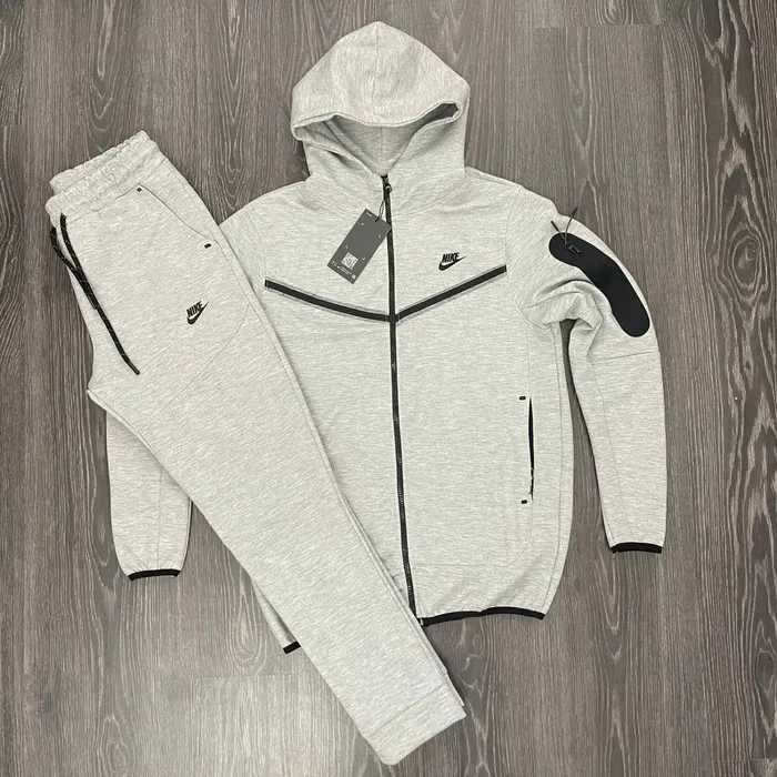 Treninguri Nike, Adidas, Jordan si Adidasi Unisex l Pret Redus