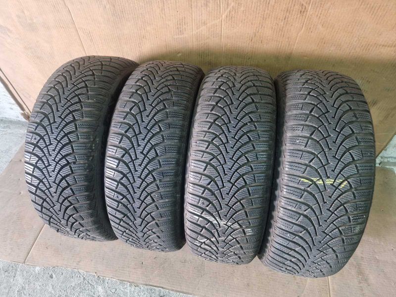 4 Goodyear R16 205/55
зимни гуми DOT2618