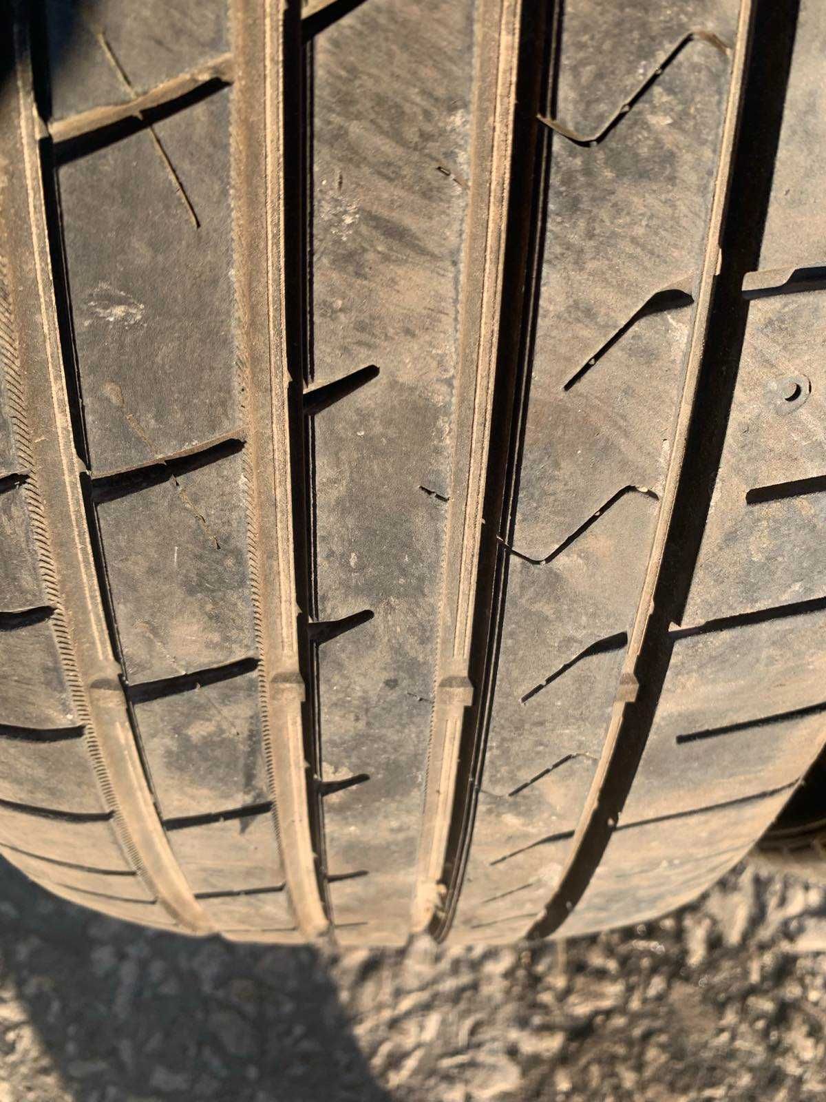 2 броя Летни гуми Headking 245/45 R18 Dot 4523 ном 90