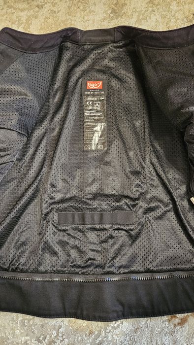 BERIK кожен мото екип