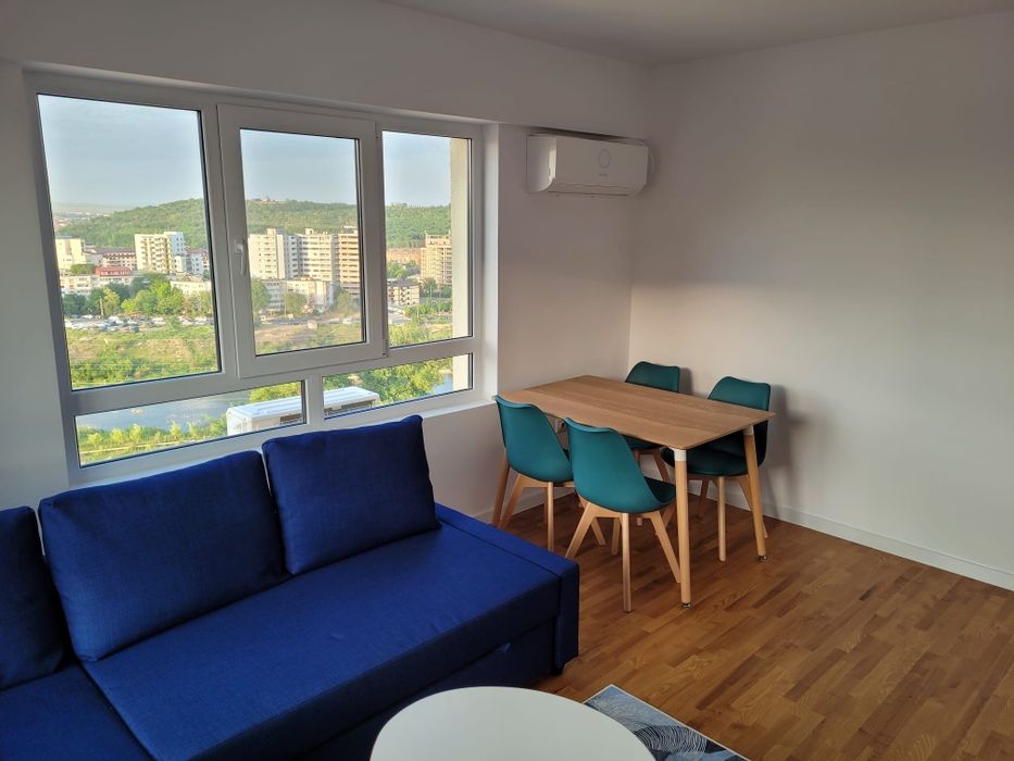 Apartament modern cu 2 camere, parcare subterană și priveliște superbă