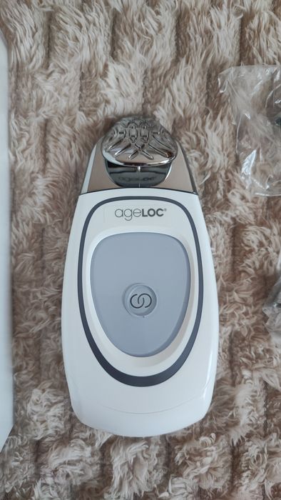 Анти ейдж устройство  Galvanic Spa Nu Skin