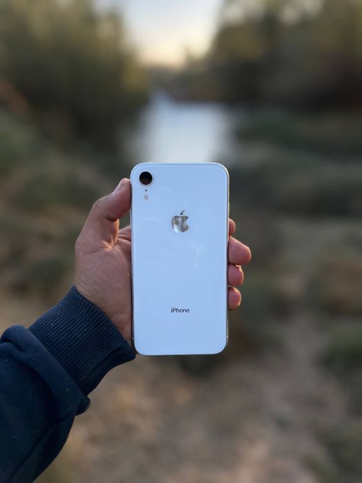 Iphone xr 8/64gb