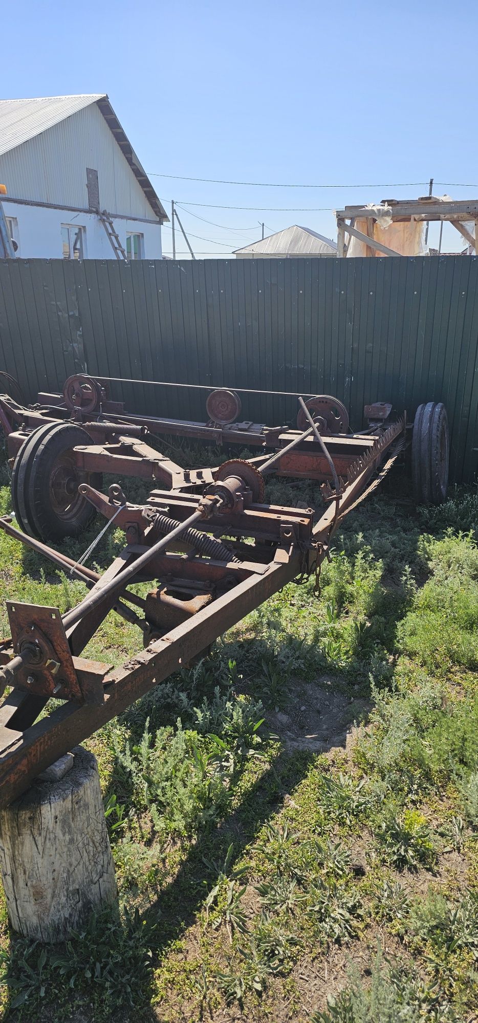Продам косилку 2 бруску прицепную