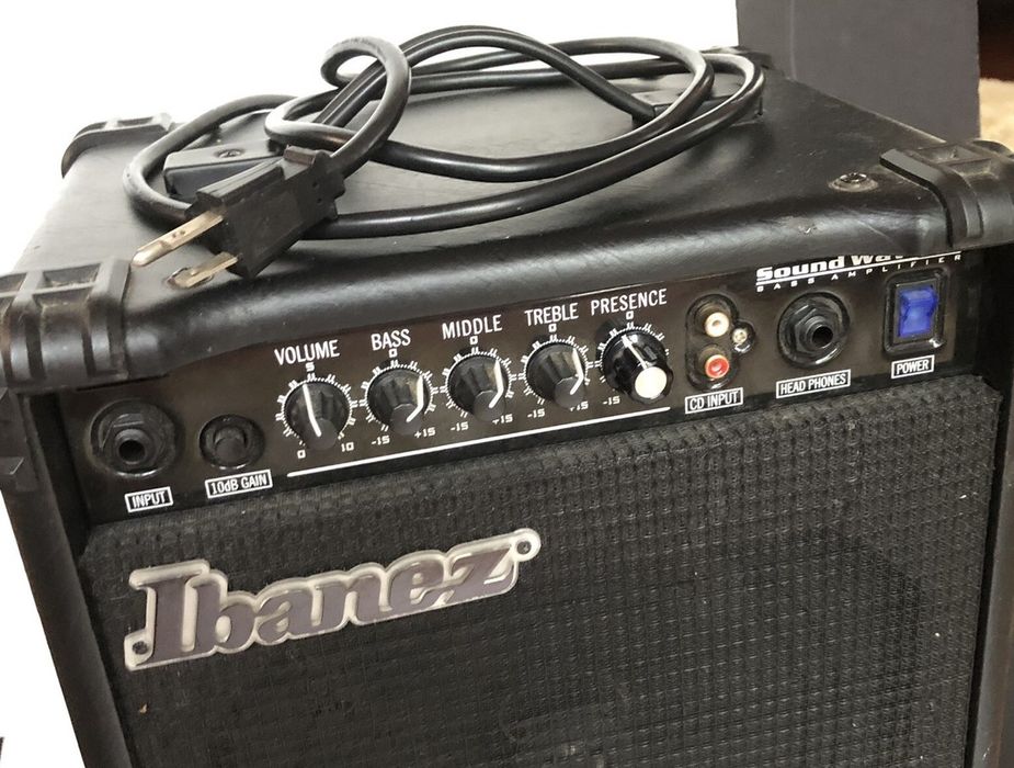 Ibanez гитарный комбик
