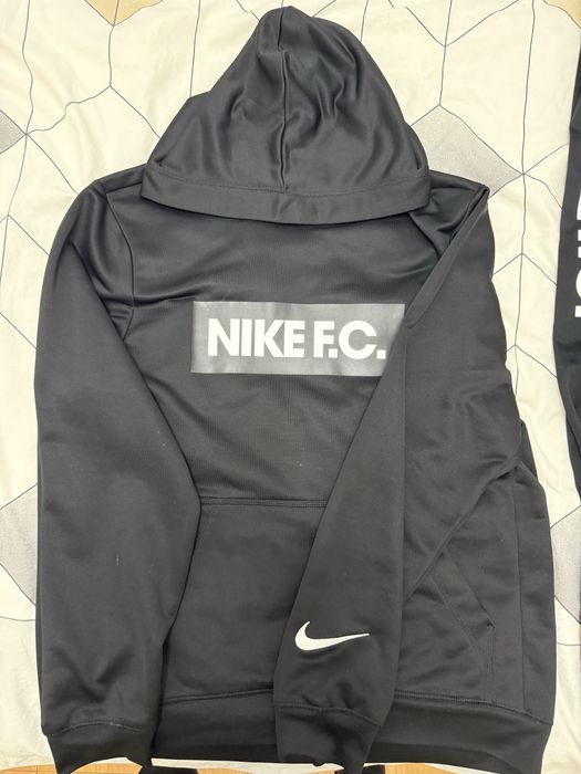 Анцунг Nike FC комплект