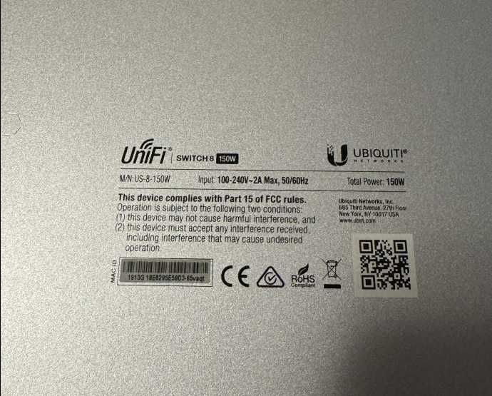 UniFi US-8-150W PoE мрежов суич