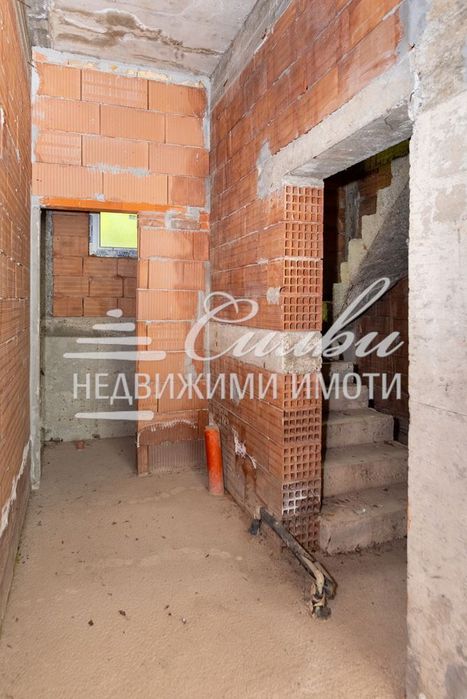 Двуетажна ТУХЛЕНА къща НОВО строителство - кв.Боян Българанов 1