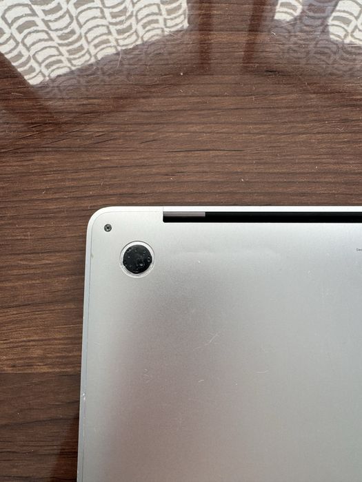 Stricat- Apple MacBook Pro 13” 2019