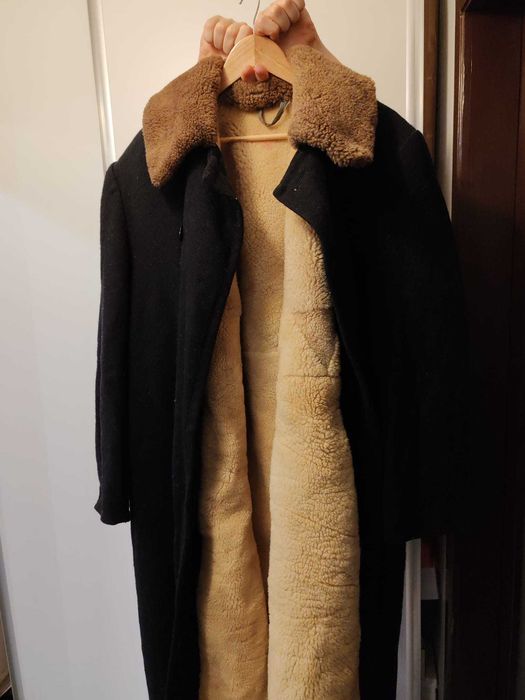 Palton blana de oaie astrahan