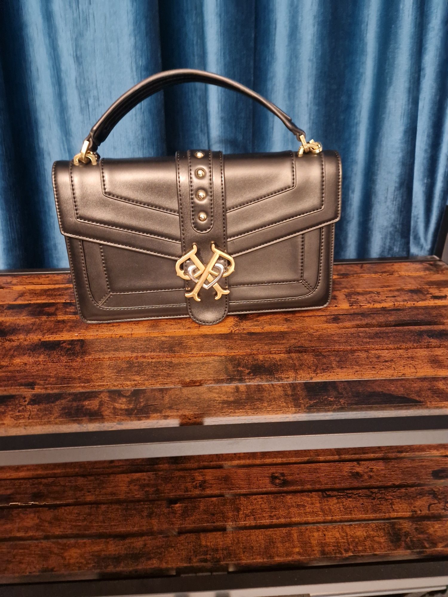 Черна чанта Pinko